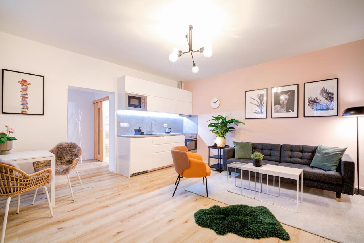 Residence Caesar By Homester Brno Bagian luar foto